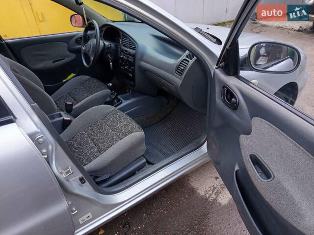 Серый Дэу Ланос, объемом двигателя 1.5 л и пробегом 130 тыс. км за 3300 $, фото 4 на Automoto.ua
