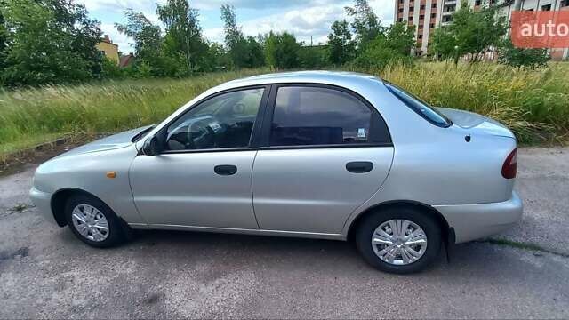 Серый Дэу Ланос, объемом двигателя 1.5 л и пробегом 241 тыс. км за 2200 $, фото 5 на Automoto.ua