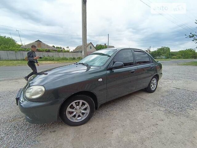 Дэу Ланос 1998 в Днепре (Днепропетровске) на Automoto.ua Серый Дэу Ланос, объемом двигателя 1.5 л и пробегом 220 тыс. км за 2299 $, фото 2 на Automoto.ua