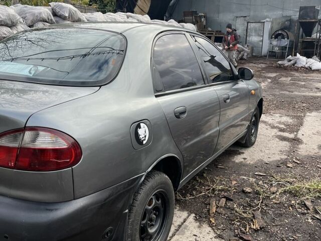 Дэу Ланос 1998 в Броварах на Automoto.ua Серый Дэу Ланос, объемом двигателя 1.5 л и пробегом 342 тыс. км за 1750 $, фото 3 на Automoto.ua