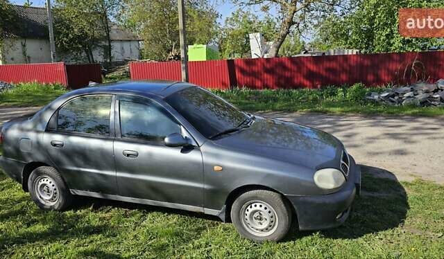 Сірий Деу Ланос, об'ємом двигуна 1.5 л та пробігом 330 тис. км за 2000 $, фото 3 на Automoto.ua