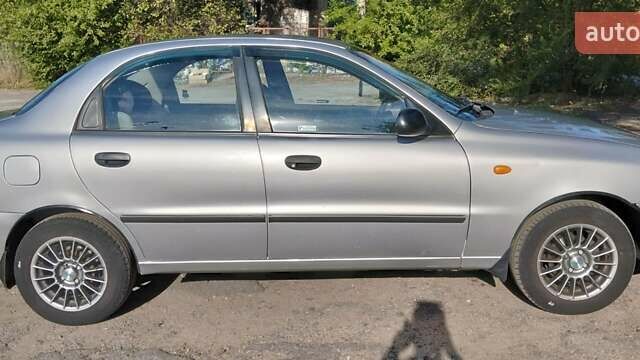 Сірий Деу Ланос, об'ємом двигуна 1.5 л та пробігом 294 тис. км за 2700 $, фото 1 на Automoto.ua
