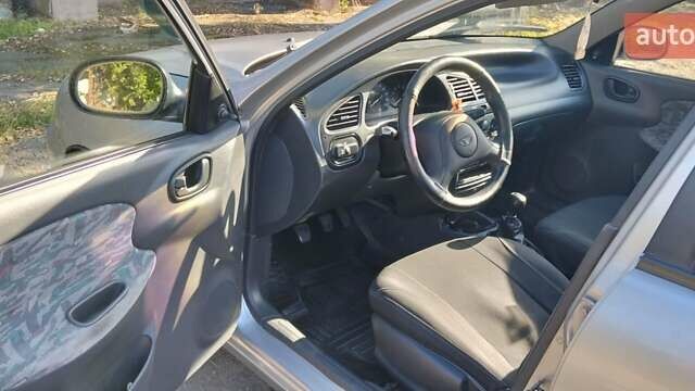 Сірий Деу Ланос, об'ємом двигуна 1.5 л та пробігом 294 тис. км за 2700 $, фото 8 на Automoto.ua