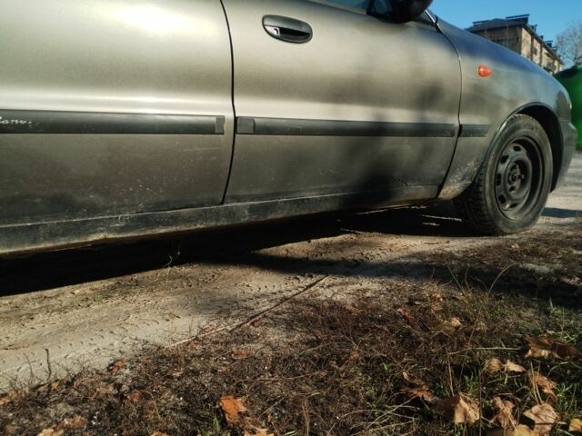 Сірий Деу Ланос, об'ємом двигуна 1.5 л та пробігом 220 тис. км за 1021 $, фото 2 на Automoto.ua