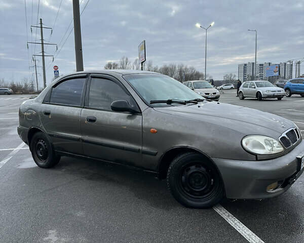 Серый Дэу Ланос, объемом двигателя 1.5 л и пробегом 220 тыс. км за 1300 $, фото 1 на Automoto.ua