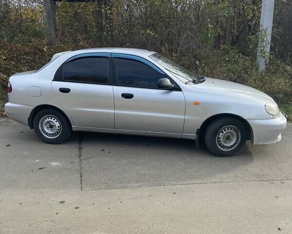 Серый Дэу Ланос, объемом двигателя 1.5 л и пробегом 334 тыс. км за 1800 $, фото 3 на Automoto.ua