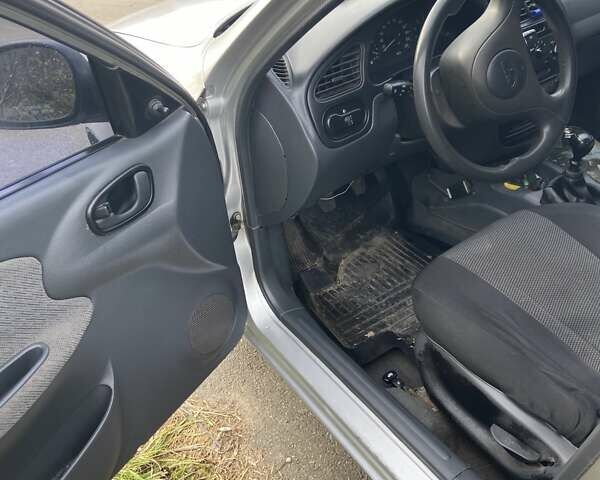 Серый Дэу Ланос, объемом двигателя 1.5 л и пробегом 334 тыс. км за 1800 $, фото 12 на Automoto.ua