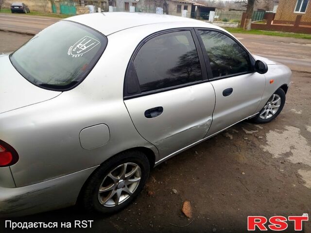 Сірий Деу Ланос, об'ємом двигуна 1.5 л та пробігом 88 тис. км за 1300 $, фото 4 на Automoto.ua