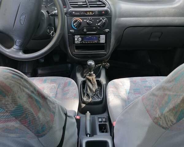 Серый Дэу Ланос, объемом двигателя 1.6 л и пробегом 263 тыс. км за 2200 $, фото 9 на Automoto.ua