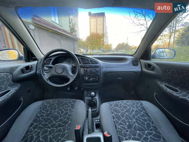 Деу Ланос 2002 у Львові на Automoto.ua Сірий Деу Ланос, об'ємом двигуна 1.5 л та пробігом 164 тис. км за 2300 $, фото 16 на Automoto.ua
