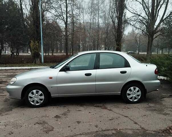 Серый Дэу Ланос, объемом двигателя 1.6 л и пробегом 280 тыс. км за 2300 $, фото 2 на Automoto.ua