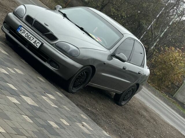 Сірий Деу Ланос, об'ємом двигуна 1.6 л та пробігом 221 тис. км за 3550 $, фото 1 на Automoto.ua