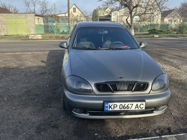 Сірий Деу Ланос, об'ємом двигуна 1.6 л та пробігом 221 тис. км за 3550 $, фото 5 на Automoto.ua