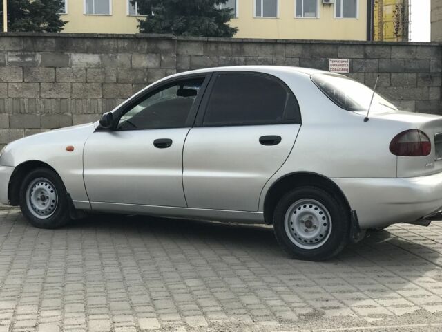 Сірий Деу Ланос, об'ємом двигуна 0.15 л та пробігом 200 тис. км за 1900 $, фото 4 на Automoto.ua