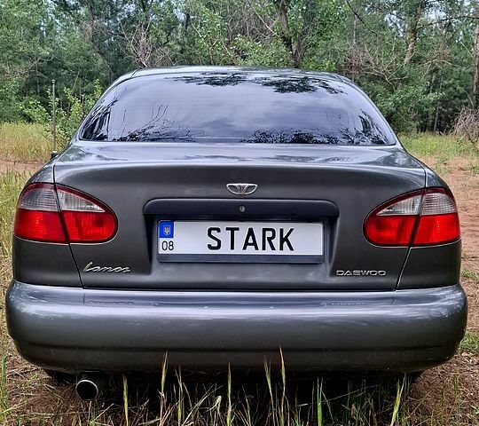 Серый Дэу Ланос, объемом двигателя 1.6 л и пробегом 220 тыс. км за 2650 $, фото 2 на Automoto.ua