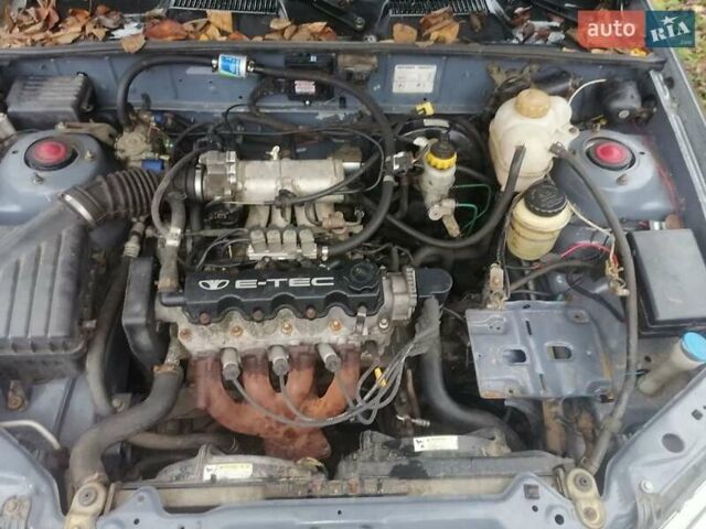 Серый Дэу Ланос, объемом двигателя 1.5 л и пробегом 220 тыс. км за 2200 $, фото 5 на Automoto.ua