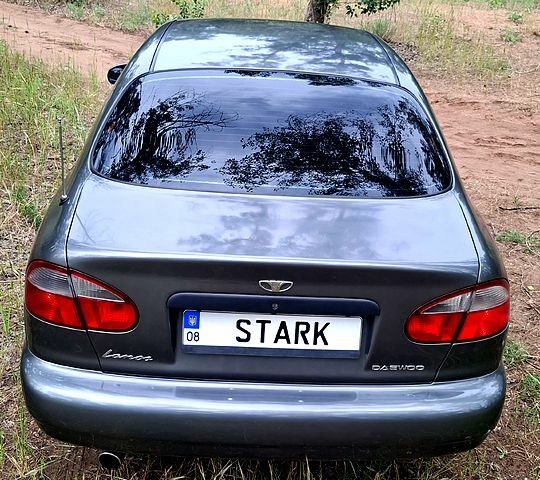 Серый Дэу Ланос, объемом двигателя 1.6 л и пробегом 220 тыс. км за 2650 $, фото 3 на Automoto.ua