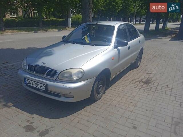 Деу Ланос 2002 у Кропивницькому (Кіровограді) на Automoto.ua Сірий Деу Ланос, об'ємом двигуна 1.3 л та пробігом 300 тис. км за 1800 $, фото 7 на Automoto.ua