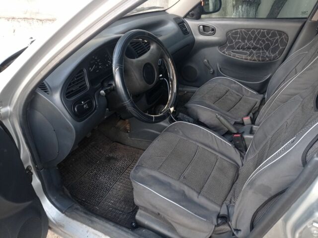 Сірий Деу Ланос, об'ємом двигуна 1.3 л та пробігом 270 тис. км за 2000 $, фото 6 на Automoto.ua