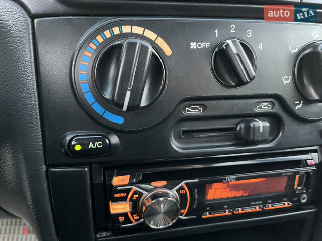 Серый Дэу Ланос, объемом двигателя 1.5 л и пробегом 152 тыс. км за 1999 $, фото 21 на Automoto.ua