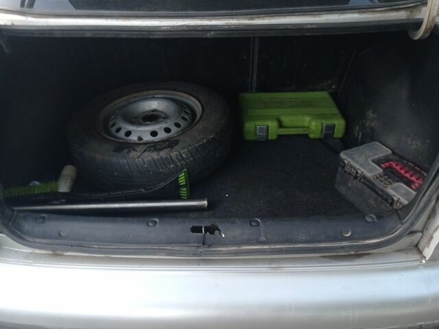 Сірий Деу Ланос, об'ємом двигуна 1.3 л та пробігом 270 тис. км за 2000 $, фото 8 на Automoto.ua