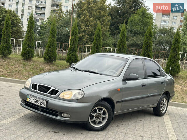 Дэу Ланос 2002 в Дрогобыче на Automoto.ua Серый Дэу Ланос, объемом двигателя 1.5 л и пробегом 200 тыс. км за 1799 $, фото 5 на Automoto.ua