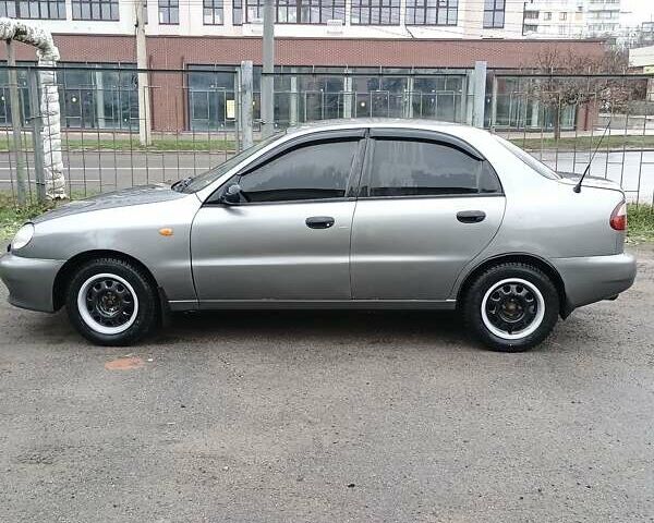 Сірий Деу Ланос, об'ємом двигуна 1.5 л та пробігом 312 тис. км за 2600 $, фото 2 на Automoto.ua