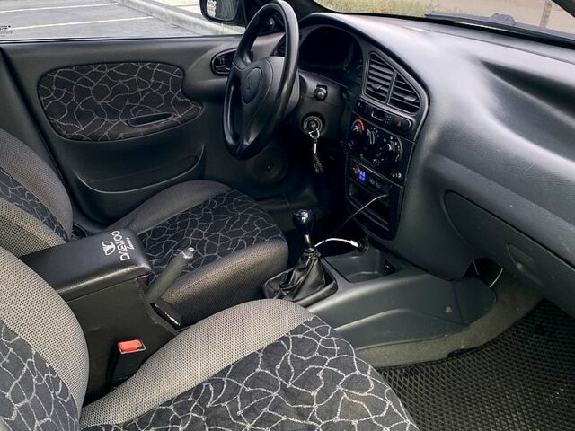 Серый Дэу Ланос, объемом двигателя 1.5 л и пробегом 420 тыс. км за 2250 $, фото 12 на Automoto.ua