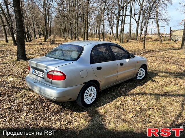 Сірий Деу Ланос, об'ємом двигуна 1.5 л та пробігом 250 тис. км за 999 $, фото 2 на Automoto.ua