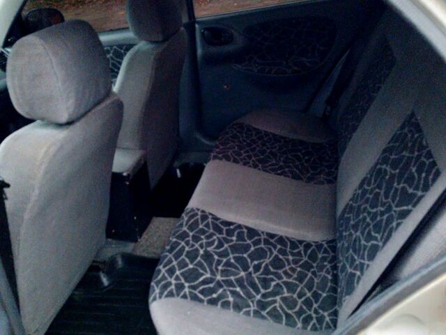 Серый Дэу Ланос, объемом двигателя 1.5 л и пробегом 300 тыс. км за 2300 $, фото 3 на Automoto.ua