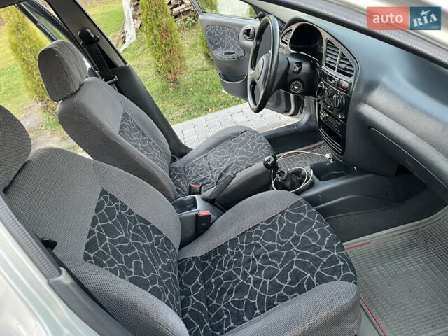 Серый Дэу Ланос, объемом двигателя 1.5 л и пробегом 152 тыс. км за 1999 $, фото 25 на Automoto.ua