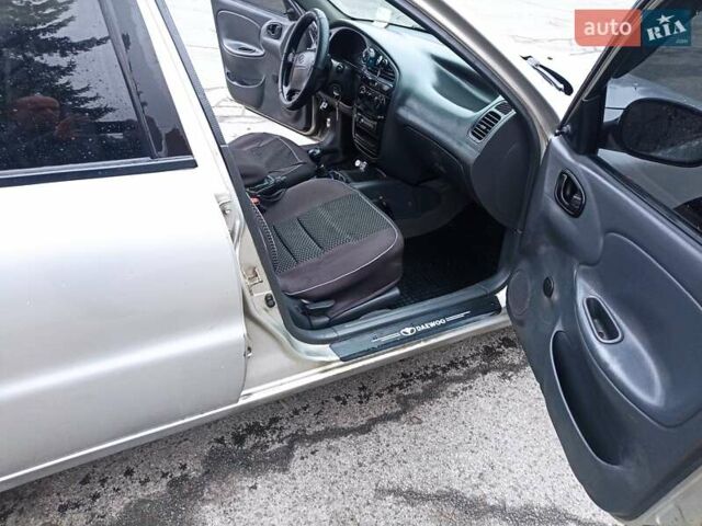 Сірий Деу Ланос, об'ємом двигуна 1.5 л та пробігом 306 тис. км за 2000 $, фото 6 на Automoto.ua