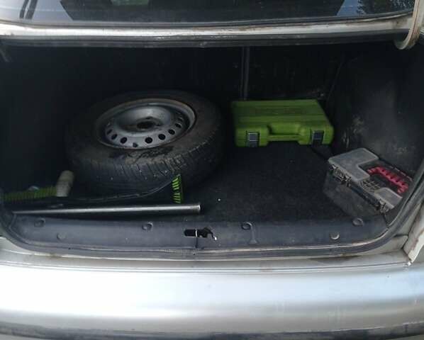 Сірий Деу Ланос, об'ємом двигуна 1.3 л та пробігом 270 тис. км за 2000 $, фото 6 на Automoto.ua