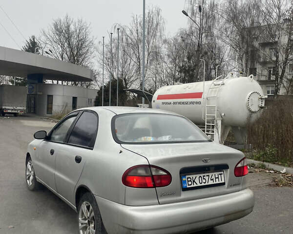 Сірий Деу Ланос, об'ємом двигуна 1.5 л та пробігом 230 тис. км за 1900 $, фото 4 на Automoto.ua