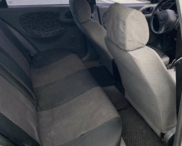 Сірий Деу Ланос, об'ємом двигуна 1.5 л та пробігом 420 тис. км за 2250 $, фото 13 на Automoto.ua