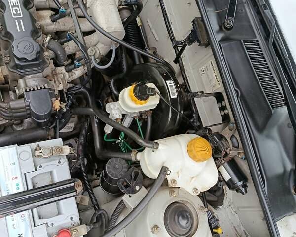 Дэу Ланос 2002 в Золотоноше на Automoto.ua Серый Дэу Ланос, объемом двигателя 1.5 л и пробегом 115 тыс. км за 2750 $, фото 5 на Automoto.ua