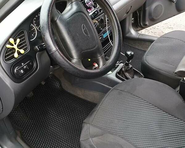 Сірий Деу Ланос, об'ємом двигуна 1.5 л та пробігом 312 тис. км за 2600 $, фото 6 на Automoto.ua