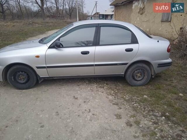 Серый Дэу Ланос, объемом двигателя 1.35 л и пробегом 200 тыс. км за 2300 $, фото 1 на Automoto.ua