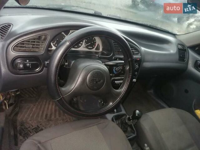 Серый Дэу Ланос, объемом двигателя 1.5 л и пробегом 220 тыс. км за 2200 $, фото 4 на Automoto.ua