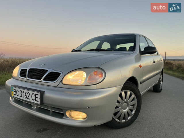 Серый Дэу Ланос, объемом двигателя 1.5 л и пробегом 152 тыс. км за 1999 $, фото 1 на Automoto.ua