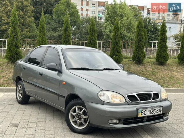 Дэу Ланос 2002 в Дрогобыче на Automoto.ua Серый Дэу Ланос, объемом двигателя 1.5 л и пробегом 200 тыс. км за 1799 $, фото 4 на Automoto.ua