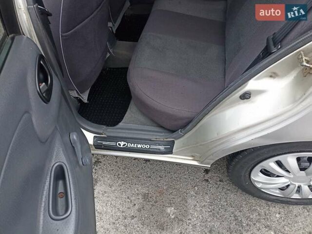 Сірий Деу Ланос, об'ємом двигуна 1.5 л та пробігом 306 тис. км за 2000 $, фото 7 на Automoto.ua