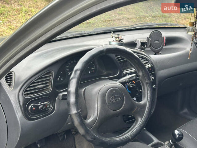 Дэу Ланос 2002 в Дрогобыче на Automoto.ua Серый Дэу Ланос, объемом двигателя 1.5 л и пробегом 200 тыс. км за 1799 $, фото 51 на Automoto.ua