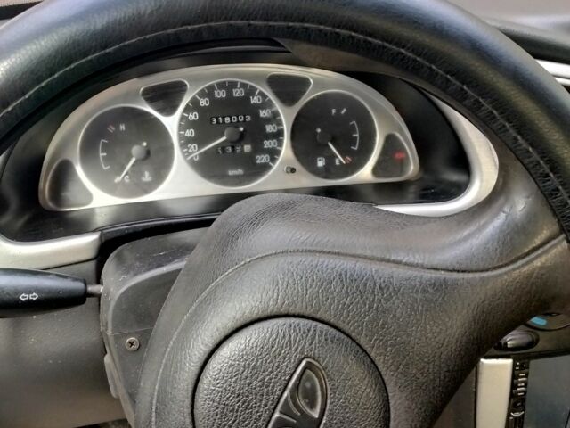 Деу Ланос 2002 у Кам'янське (Дніпродзержинськ) на Automoto.ua Сірий Деу Ланос, об'ємом двигуна 1.5 л та пробігом 131 тис. км за 1100 $, фото 7 на Automoto.ua