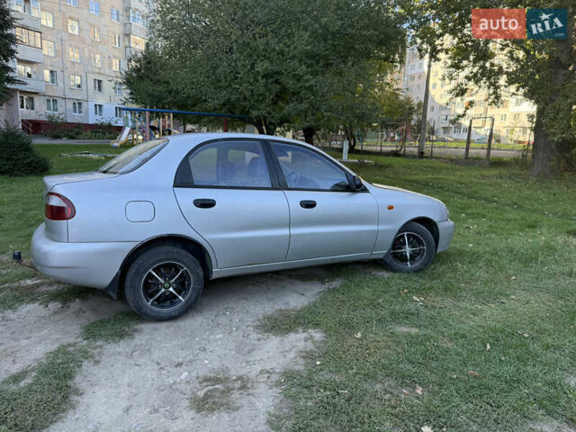 Сірий Деу Ланос, об'ємом двигуна 1.3 л та пробігом 250 тис. км за 1250 $, фото 3 на Automoto.ua