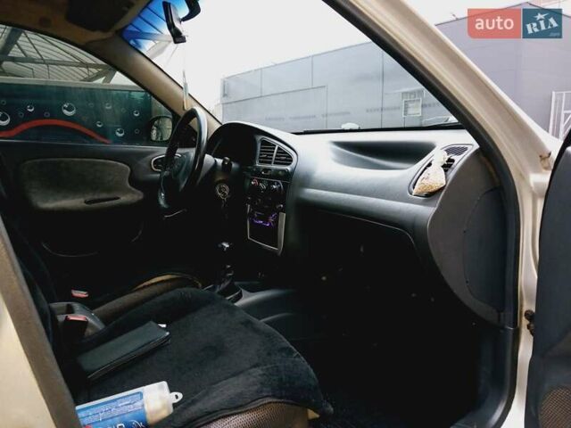 Сірий Деу Ланос, об'ємом двигуна 1.5 л та пробігом 230 тис. км за 2700 $, фото 4 на Automoto.ua