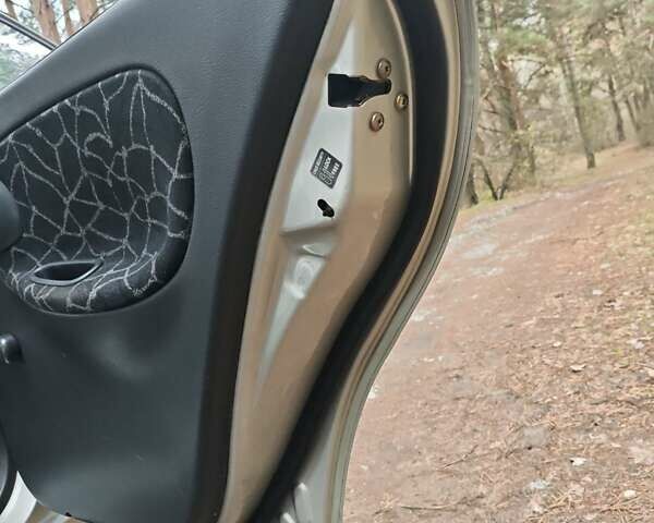 Серый Дэу Ланос, объемом двигателя 1.5 л и пробегом 198 тыс. км за 3100 $, фото 7 на Automoto.ua