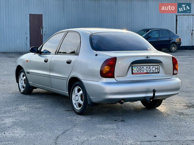 Сірий Деу Ланос, об'ємом двигуна 1.6 л та пробігом 330 тис. км за 2400 $, фото 9 на Automoto.ua