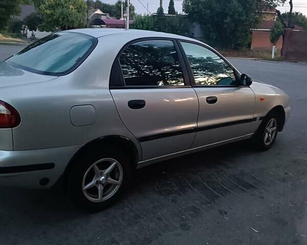 Серый Дэу Ланос, объемом двигателя 1.5 л и пробегом 242 тыс. км за 3000 $, фото 2 на Automoto.ua