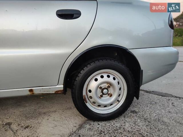 Дэу Ланос 2003 в Львове на Automoto.ua Серый Дэу Ланос, объемом двигателя 1.3 л и пробегом 254 тыс. км за 1600 $, фото 6 на Automoto.ua